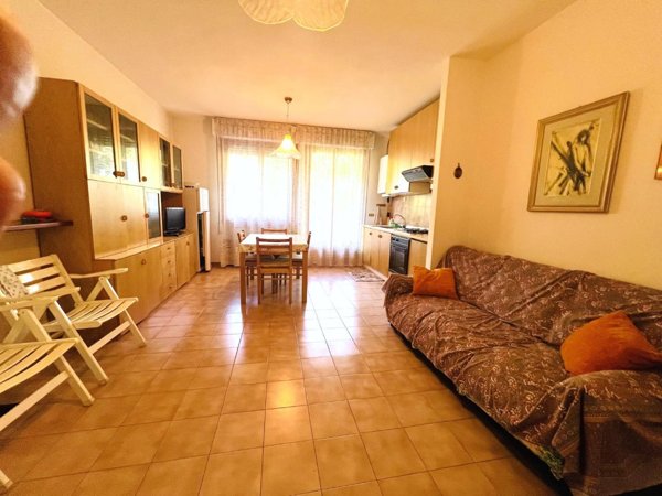 appartamento in vendita a Massa in zona Marina di Massa