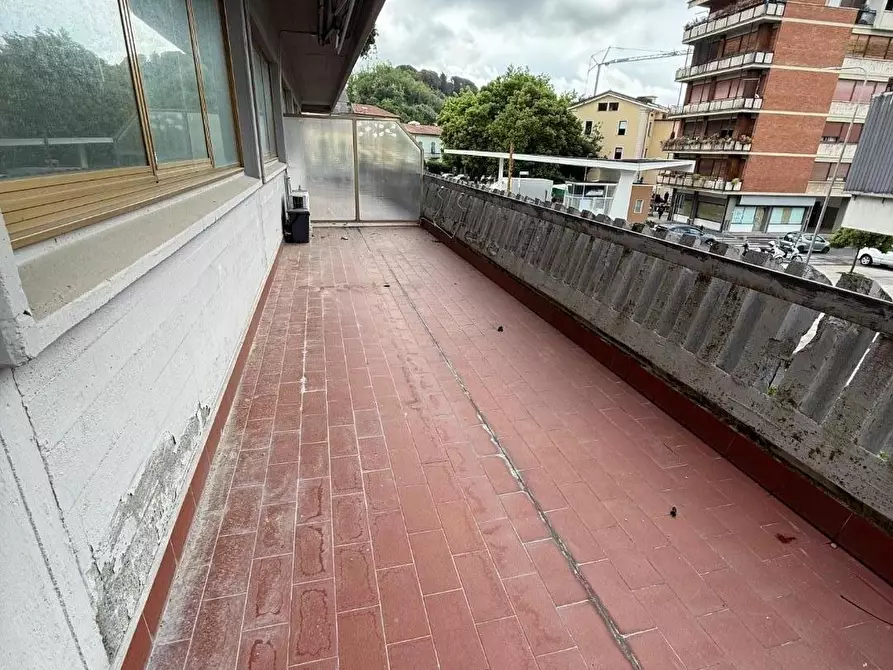 ufficio in vendita a Massa in zona Centro Storico