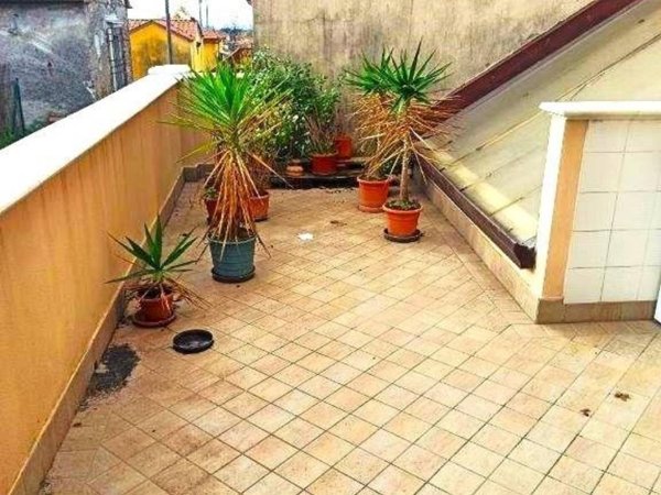 appartamento in vendita a Massa in zona Centro Storico