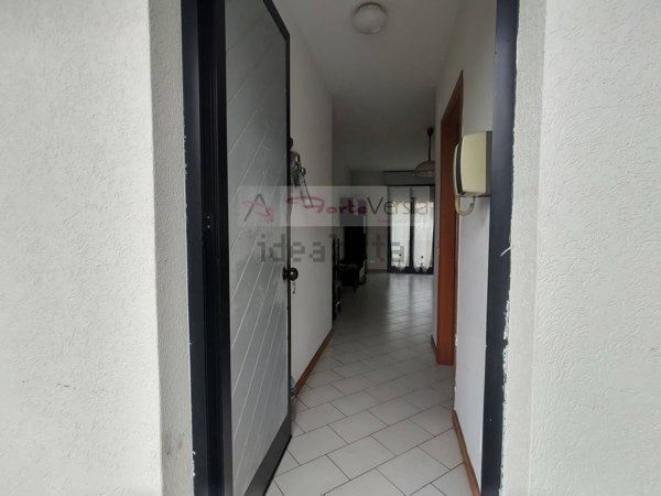 appartamento in vendita a Massa in zona Marina dei Ronchi