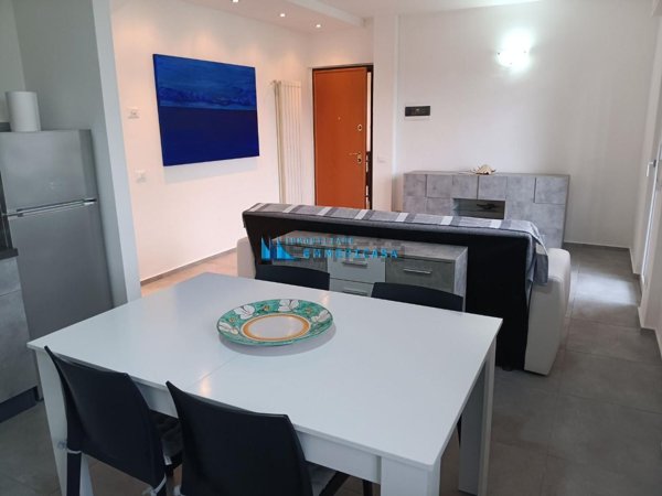 appartamento in vendita a Massa in zona Marina di Massa