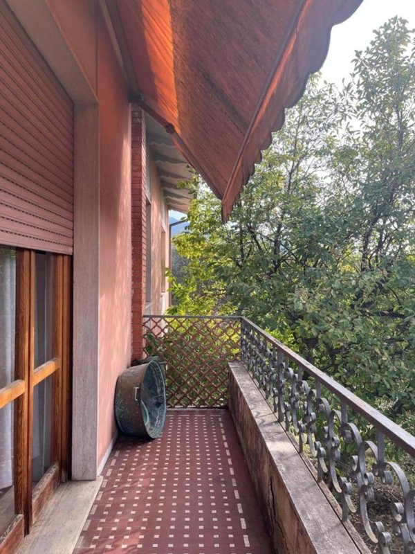 casa indipendente in vendita a Massa in zona Mirteto