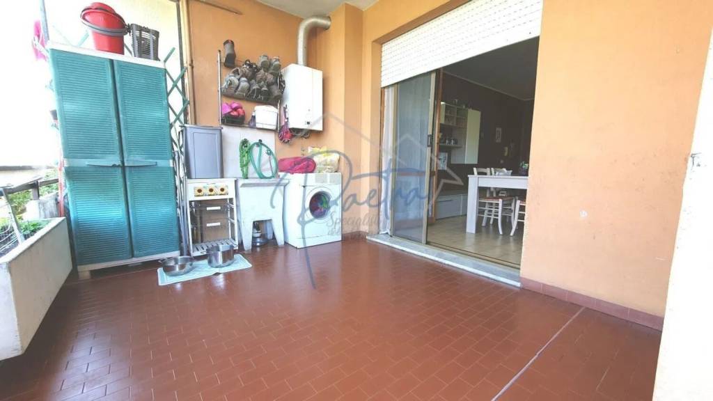 appartamento in vendita a Massa in zona Marina di Massa