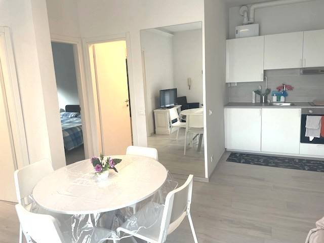 appartamento in vendita a Massa in zona Marina dei Ronchi