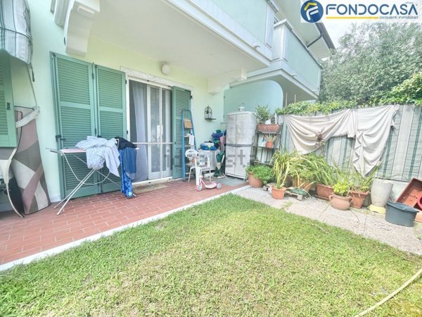 appartamento in vendita a Massa in zona Centro Storico