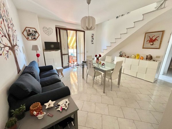 appartamento in vendita a Massa in zona Marina di Massa