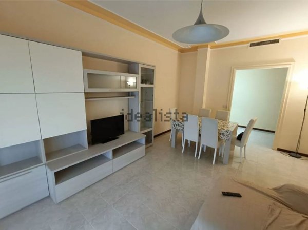 appartamento in vendita a Massa in zona Marina di Massa