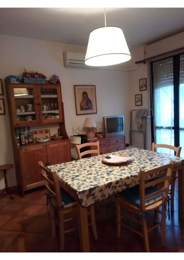 appartamento in vendita a Massa in zona Marina dei Ronchi