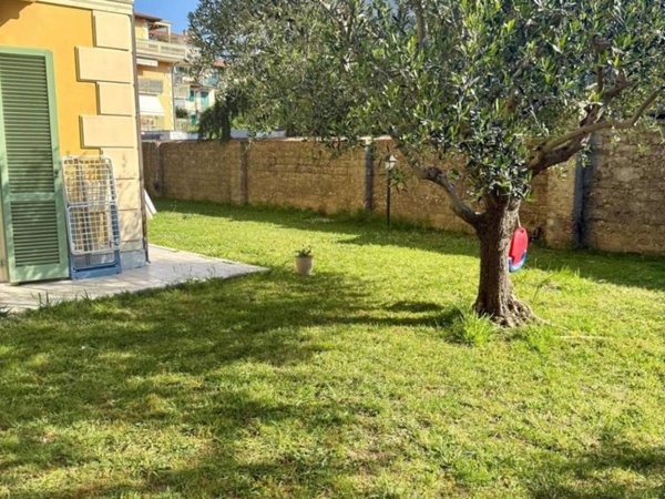 appartamento in vendita a Massa
