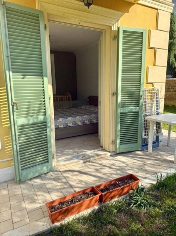 appartamento in vendita a Massa in zona Centro Storico