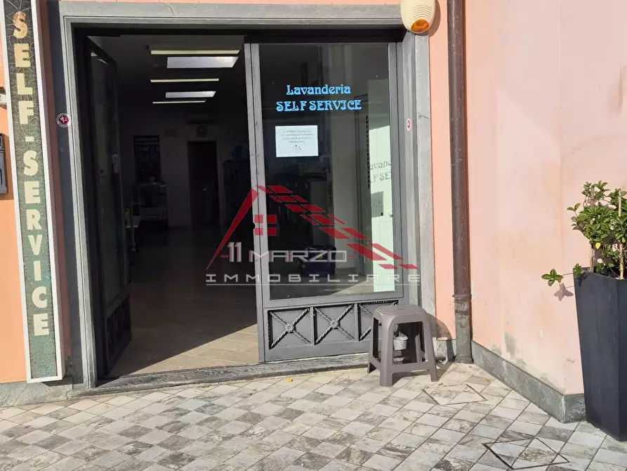negozio in vendita a Massa