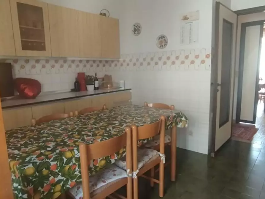 appartamento in vendita a Massa in zona Marina di Massa