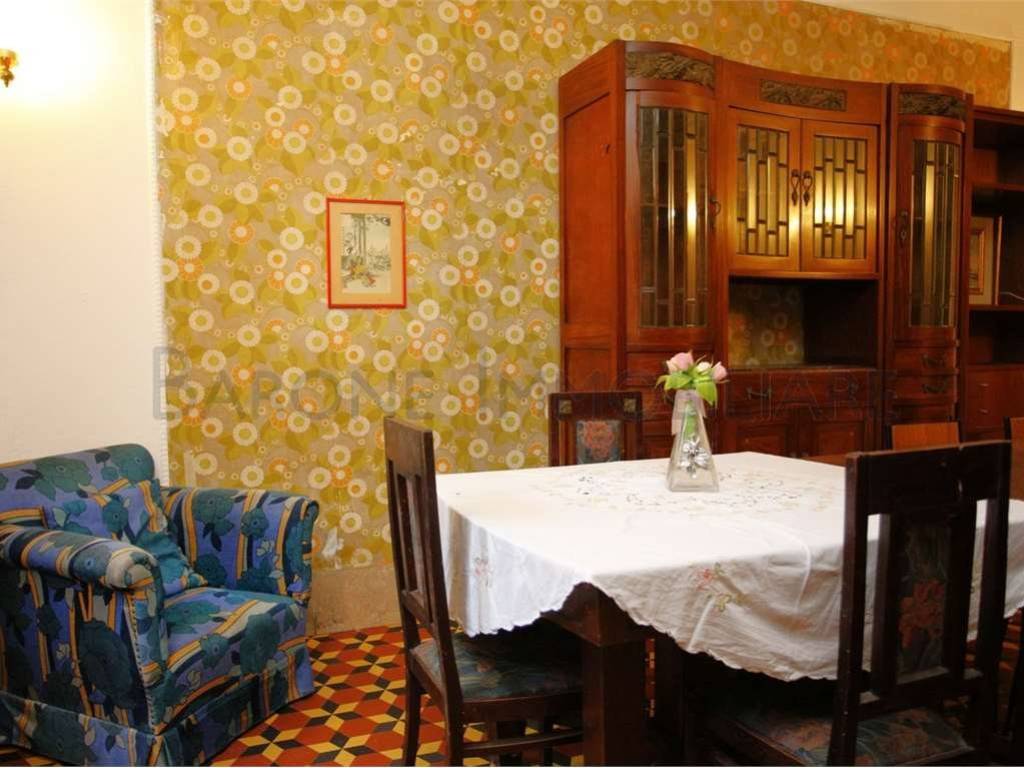 appartamento in vendita a Massa in zona Centro Storico
