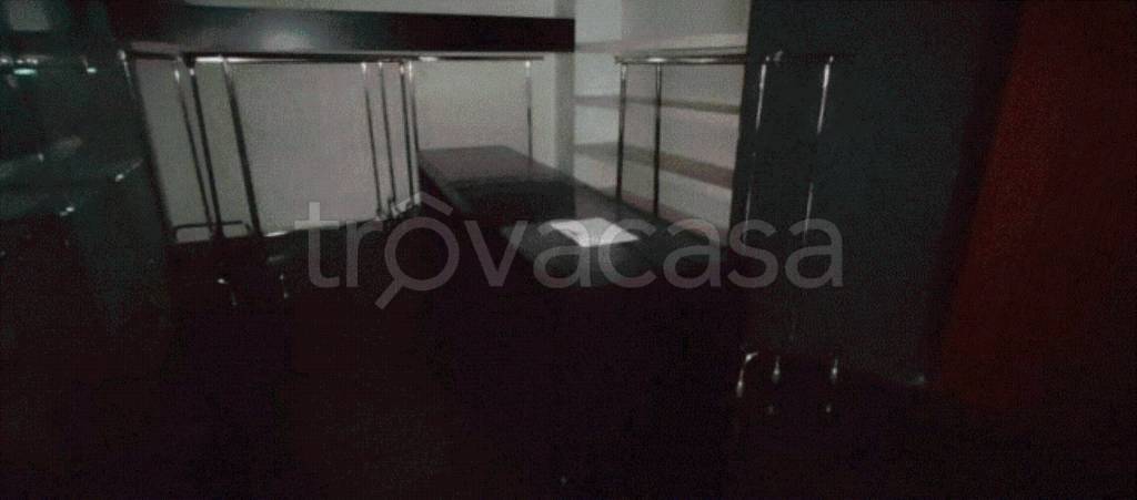 negozio in vendita a Massa in zona Centro Storico
