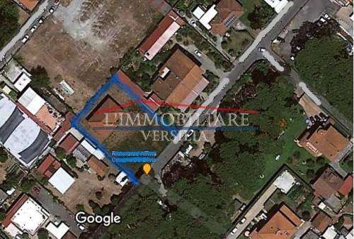 casa indipendente in vendita a Massa in zona Marina di Massa