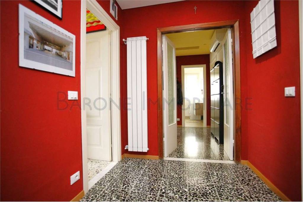 appartamento in vendita a Massa in zona Centro Storico