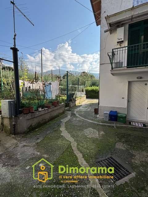 appartamento in vendita a Massa