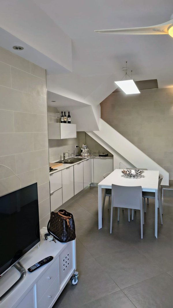 casa indipendente in vendita a Massa in zona Marina dei Ronchi