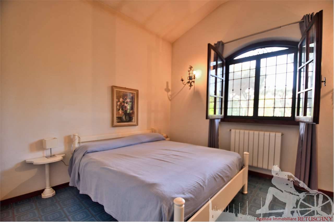 casa indipendente in vendita a Massa in zona Poveromo