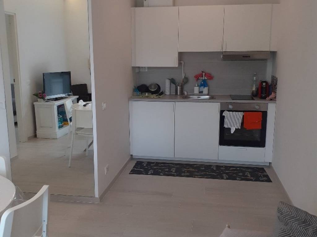 appartamento in vendita a Massa in zona Marina dei Ronchi