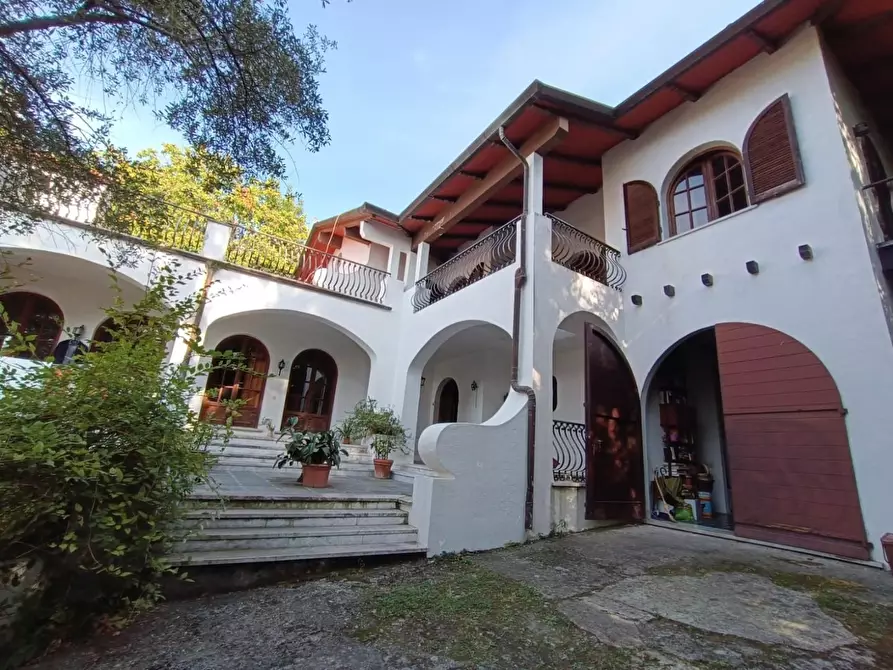 casa indipendente in vendita a Massa in zona Centro Storico