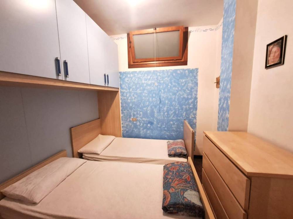appartamento in vendita a Massa in zona Marina dei Ronchi