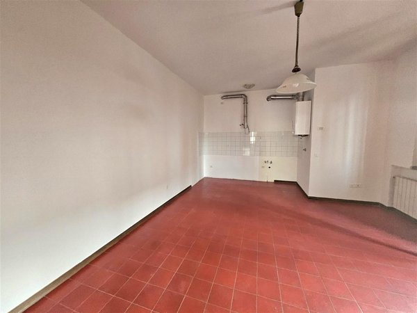 appartamento in vendita a Massa in zona Centro Storico