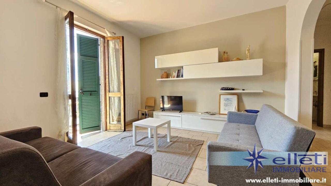 appartamento in vendita a Massa in zona Marina di Massa