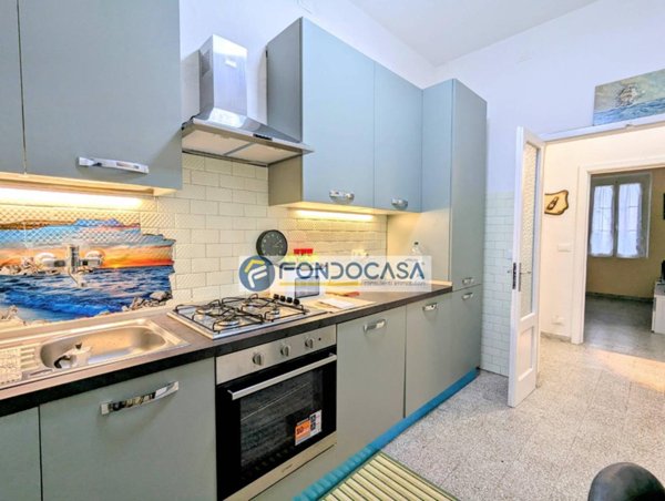 appartamento in vendita a Massa in zona Marina di Massa