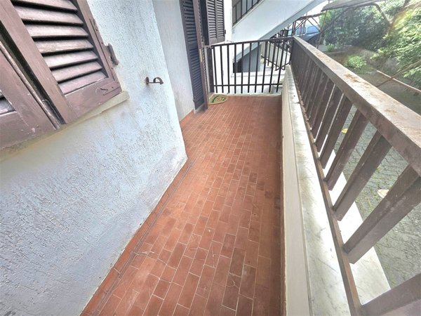 appartamento in vendita a Massa in zona Marina di Massa