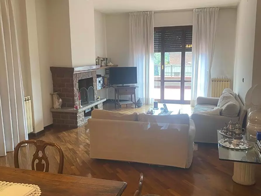 appartamento in vendita a Massa in zona Marina dei Ronchi