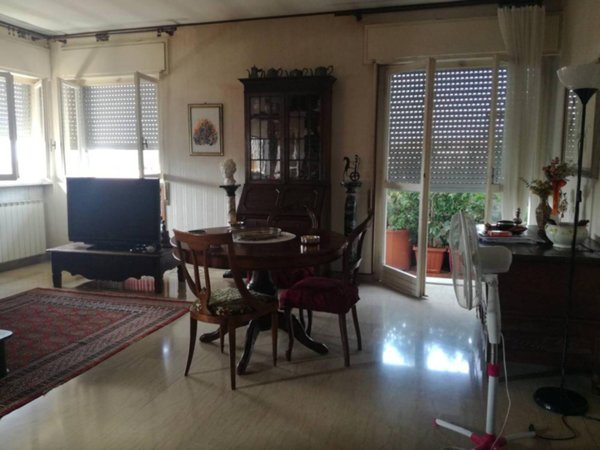 appartamento in vendita a Massa in zona Centro Storico