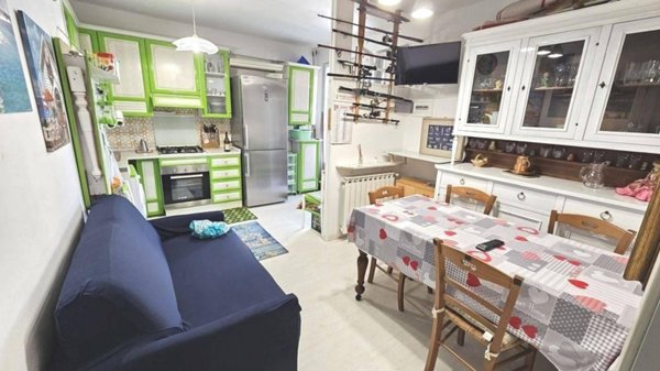 appartamento in vendita a Massa in zona Marina di Massa