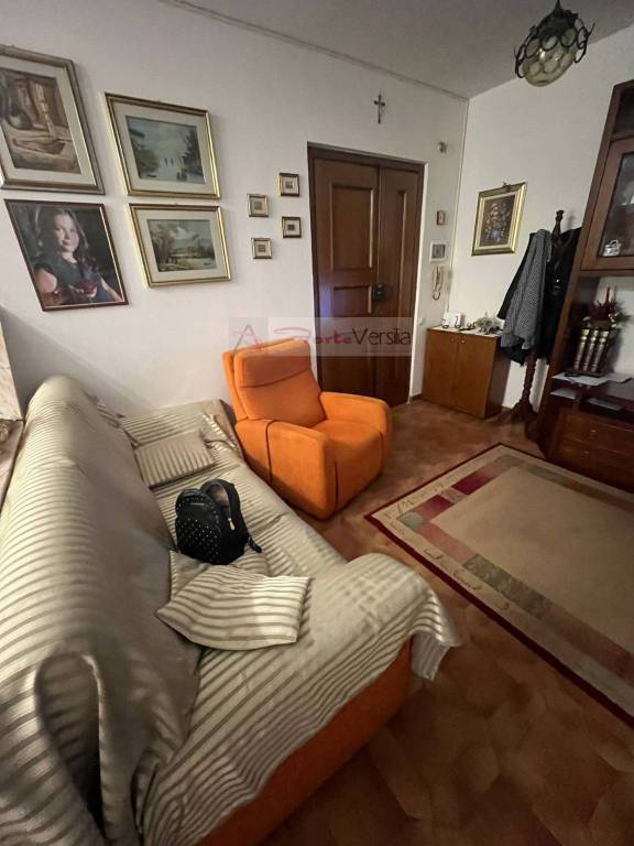 appartamento in vendita a Massa in zona Marina dei Ronchi