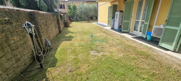 appartamento in vendita a Massa in zona Centro Storico