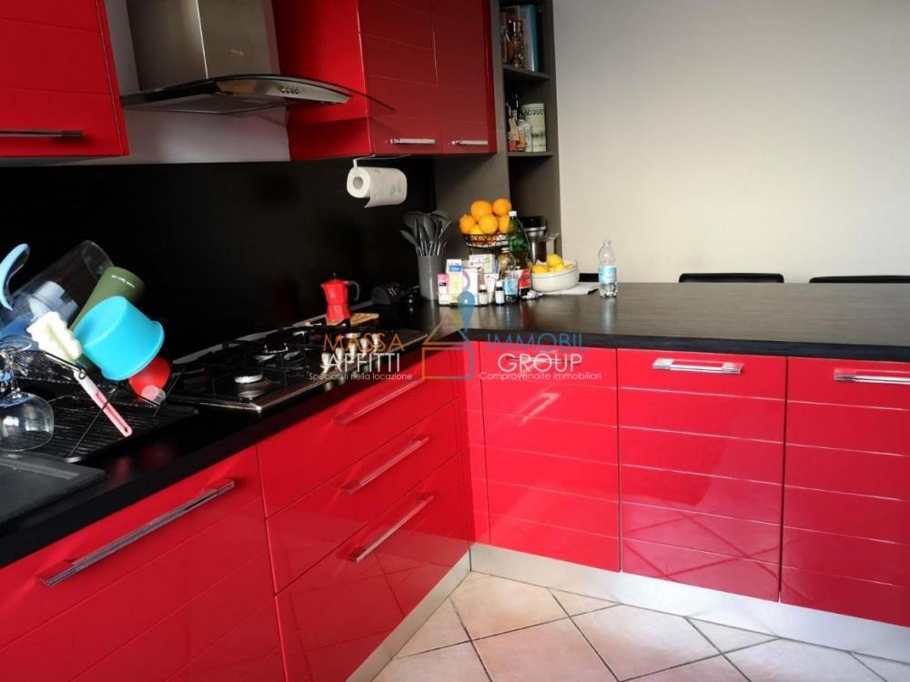 appartamento in vendita a Massa in zona Marina di Massa