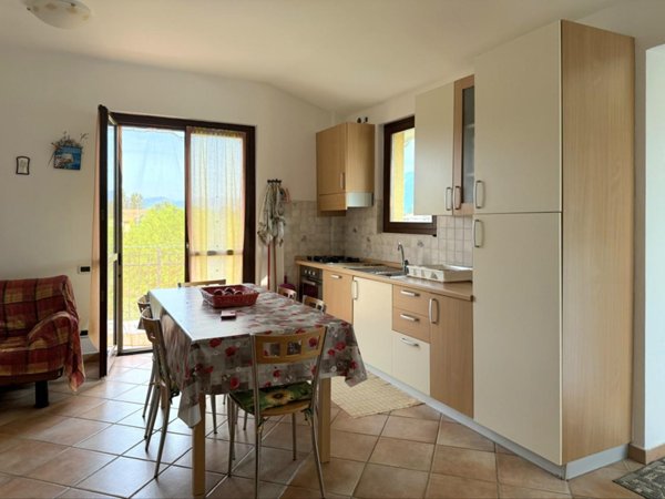 appartamento in vendita a Massa in zona Marina dei Ronchi