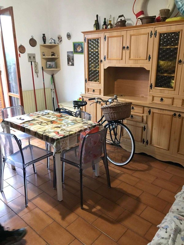 appartamento in vendita a Massa in zona Marina di Massa