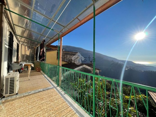 casa indipendente in vendita a Massa in zona Antona