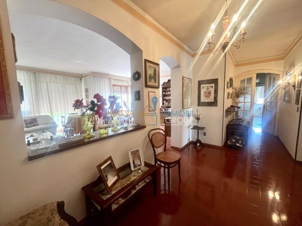 appartamento in vendita a Massa in zona Centro Storico