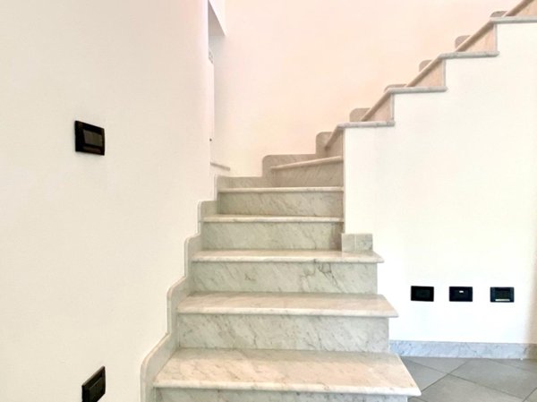 casa indipendente in vendita a Massa in zona Centro Storico