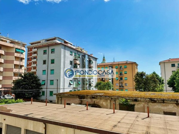 appartamento in vendita a Massa in zona Centro Storico