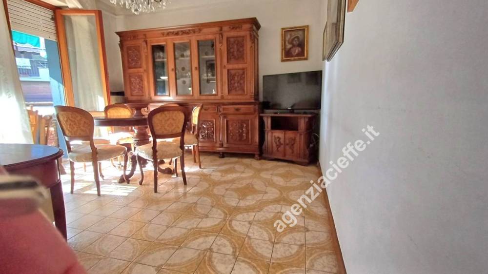 appartamento in vendita a Massa in zona Centro Storico