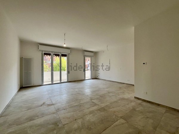 appartamento in vendita a Massa in zona Marina dei Ronchi