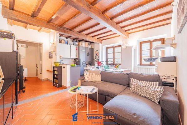 appartamento in vendita a Massa in zona Centro Storico