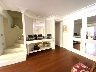 casa indipendente in vendita a Massa