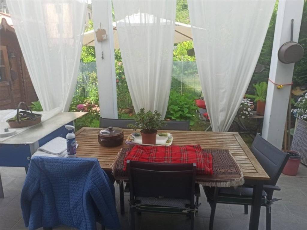 casa indipendente in vendita a Massa in zona Centro Storico