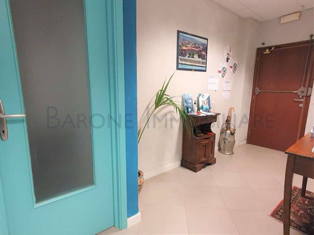 appartamento in vendita a Massa in zona Centro Storico