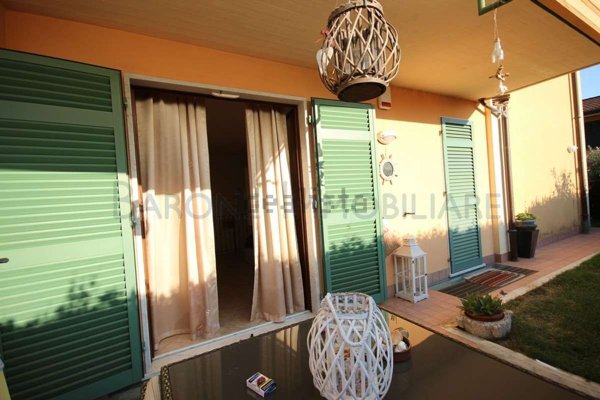 appartamento in vendita a Massa in zona Quercioli