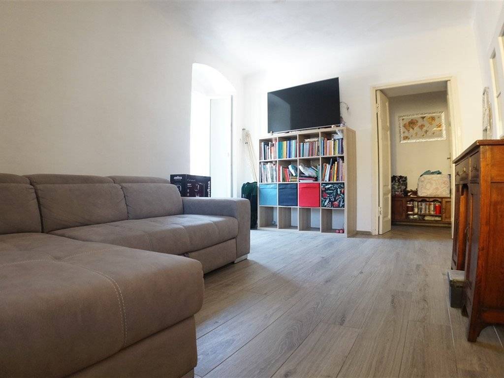 appartamento in vendita a Massa in zona Mirteto